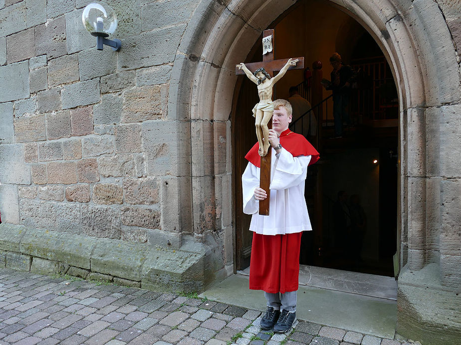 Karfreitgasliturgie und Karfreitagsprozession in Naumburg (Foto: Karl-Franz Thiede)